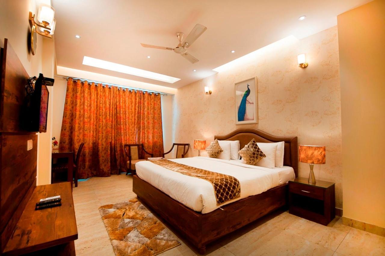 Imperial Apartments Huda City Gurgaon Eksteriør bilde