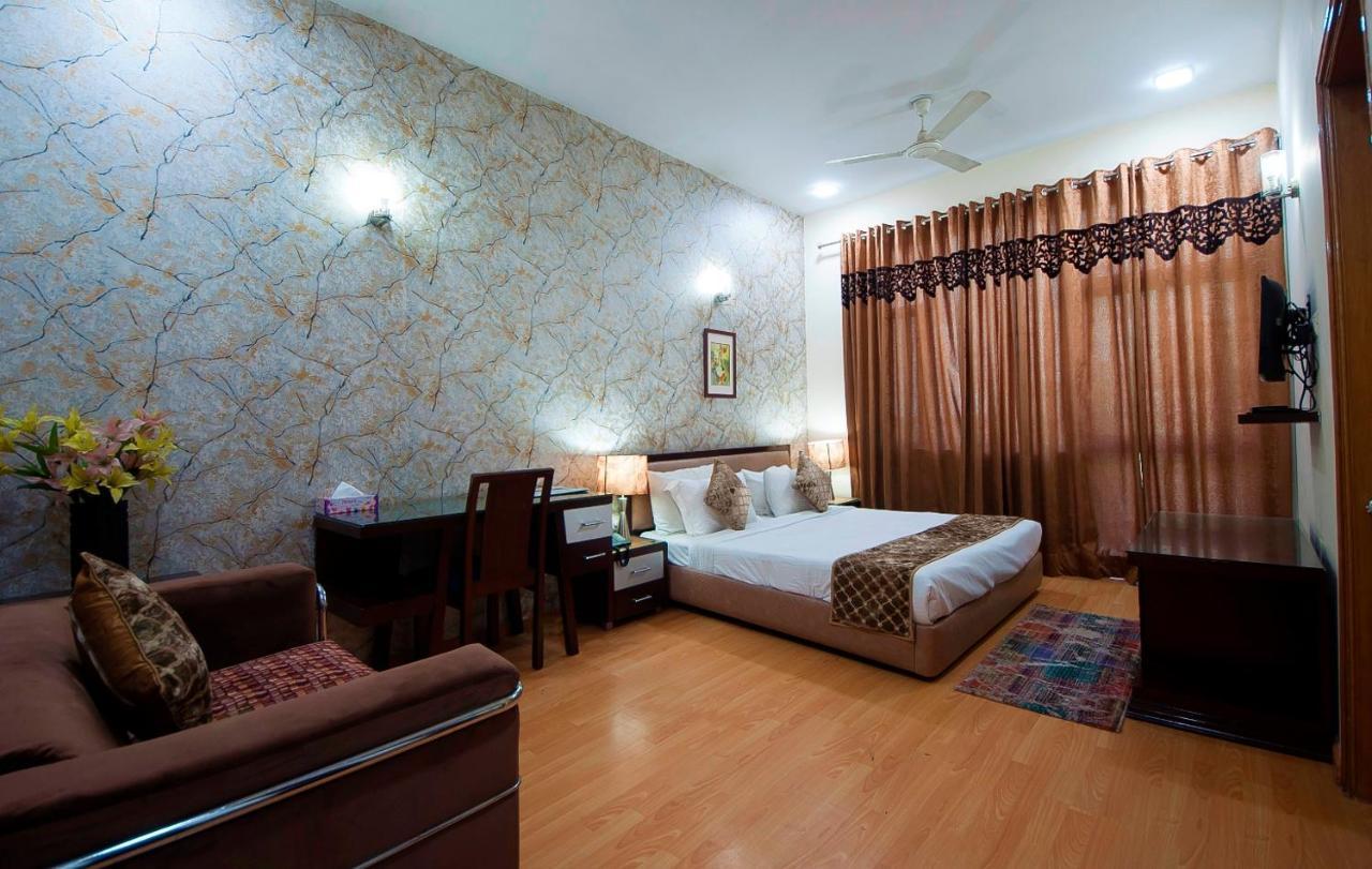Imperial Apartments Huda City Gurgaon Eksteriør bilde