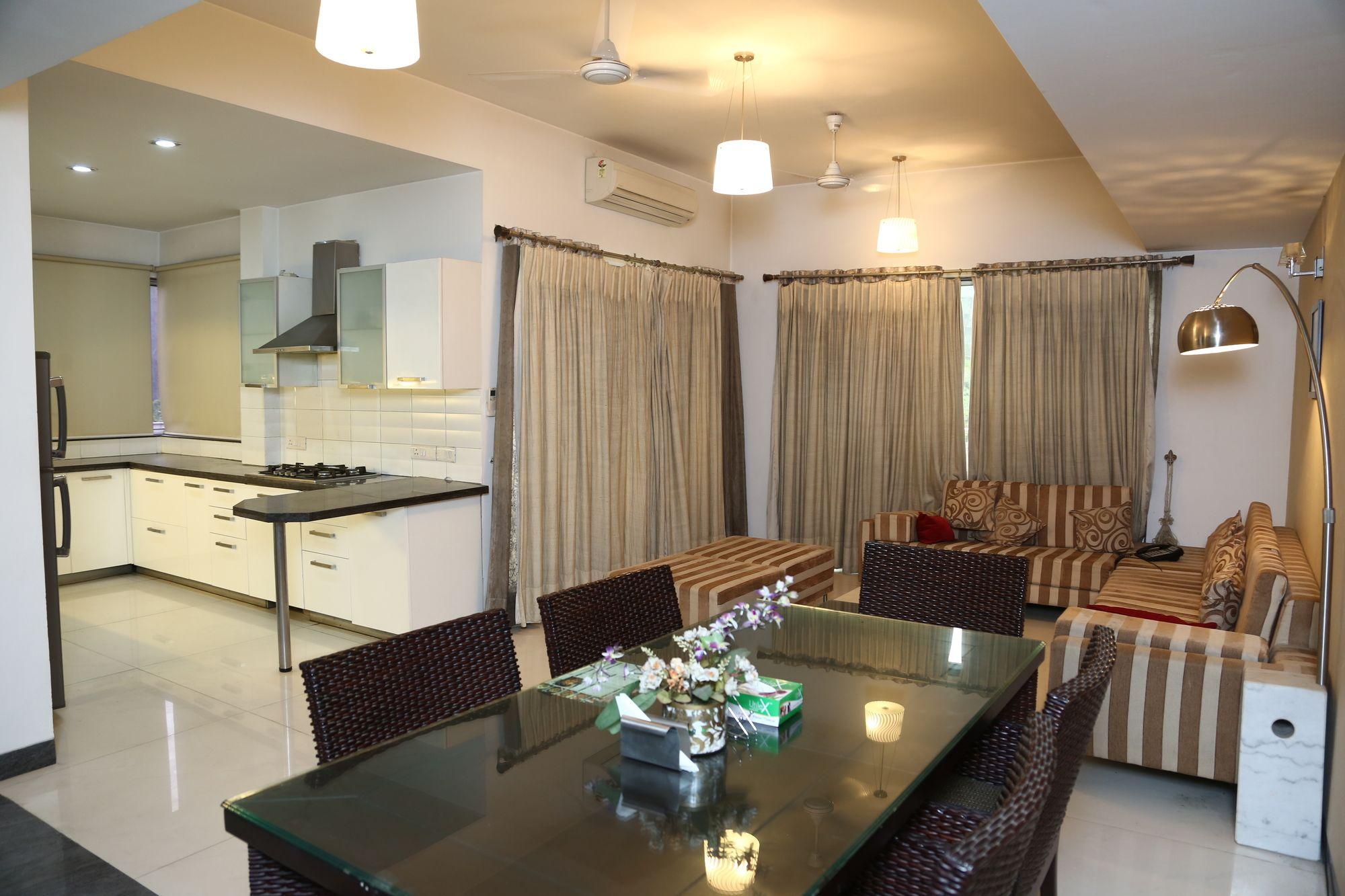 Imperial Apartments Huda City Gurgaon Eksteriør bilde