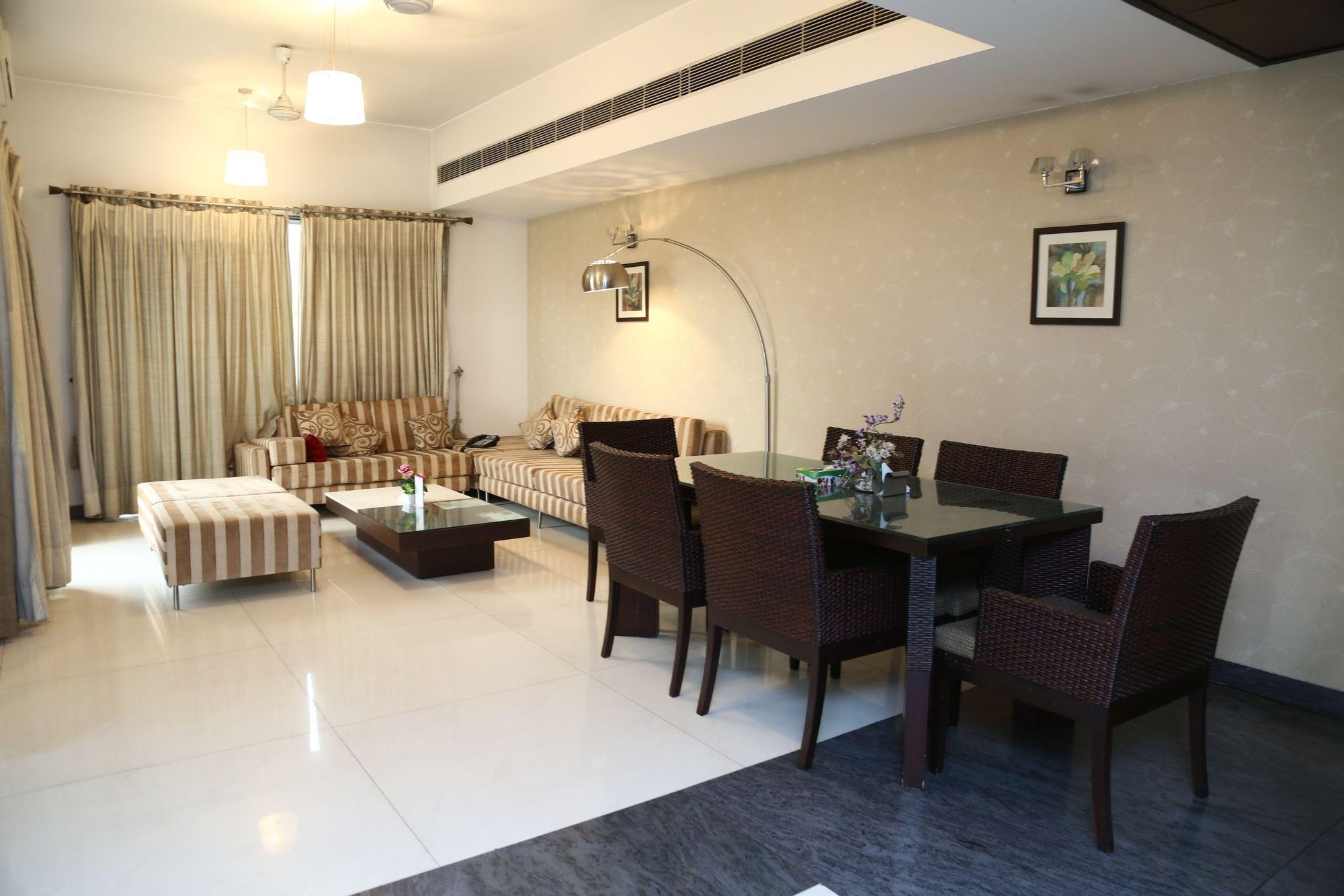 Imperial Apartments Huda City Gurgaon Eksteriør bilde